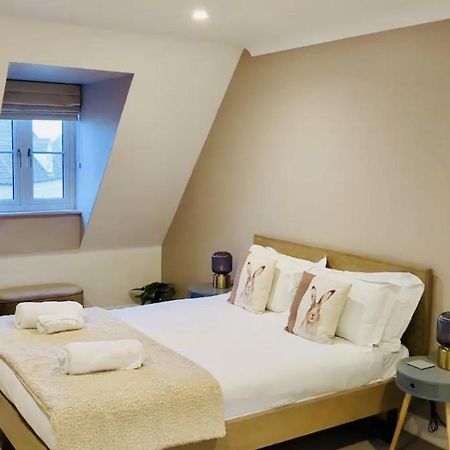 Modern Town House In Cotswolds - 3 Double Bedrooms Уитни Экстерьер фото